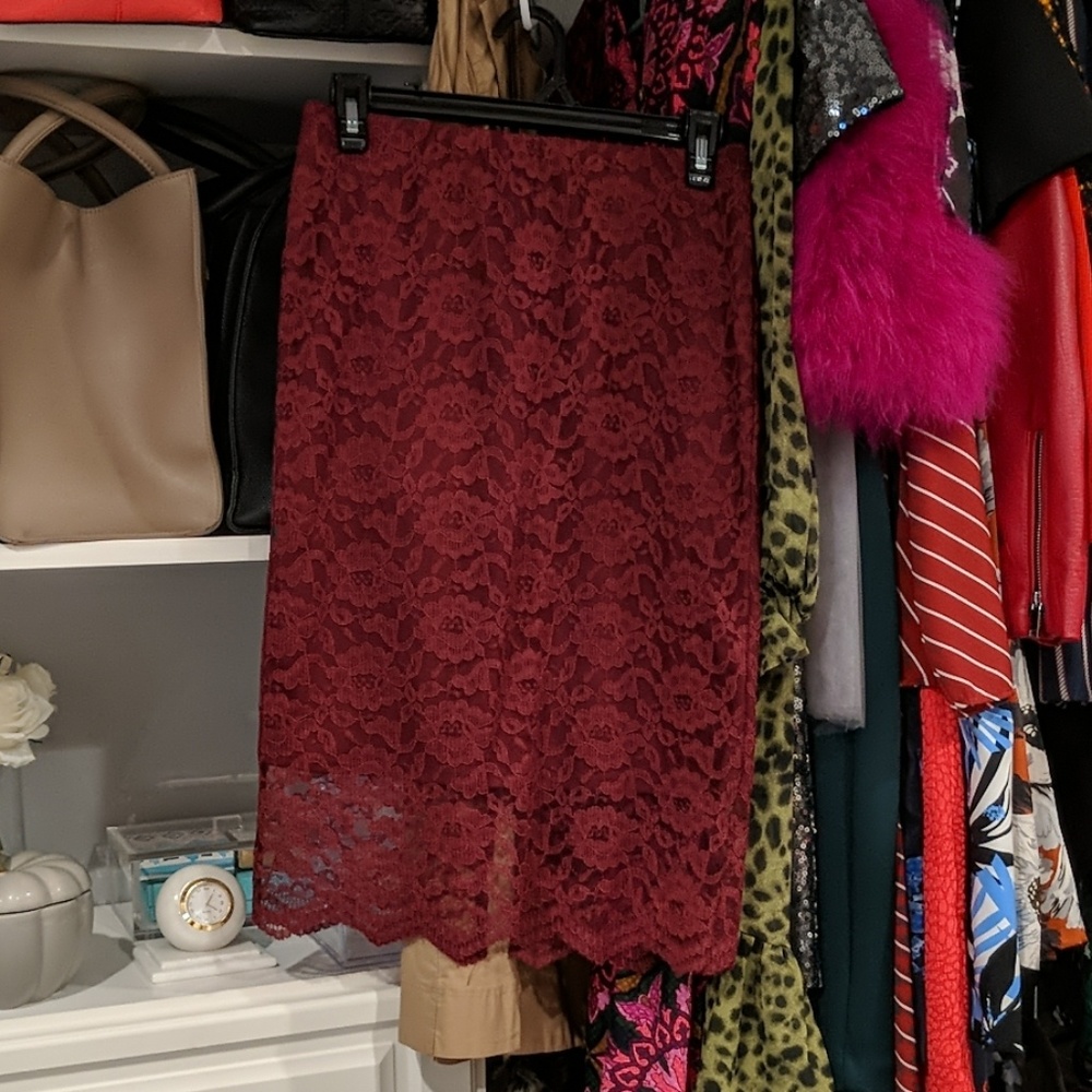 Mossimo Lace skirt